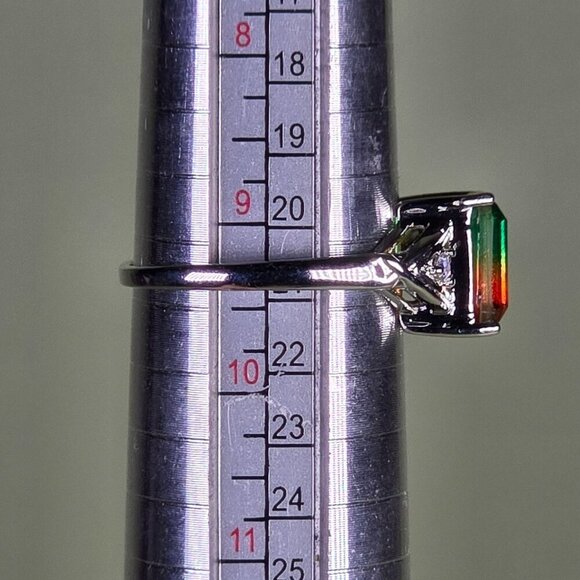Bi-Color Simulated Tourmaline Silvery Ring Size 7 (NWOT) - Picture 6 of 6